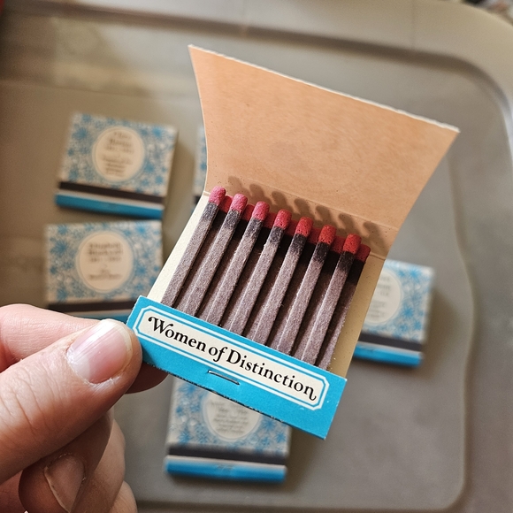 Vintage Women of Distinction Matchbox Set of 7 Perfect Condition! - Picture 3 of 4